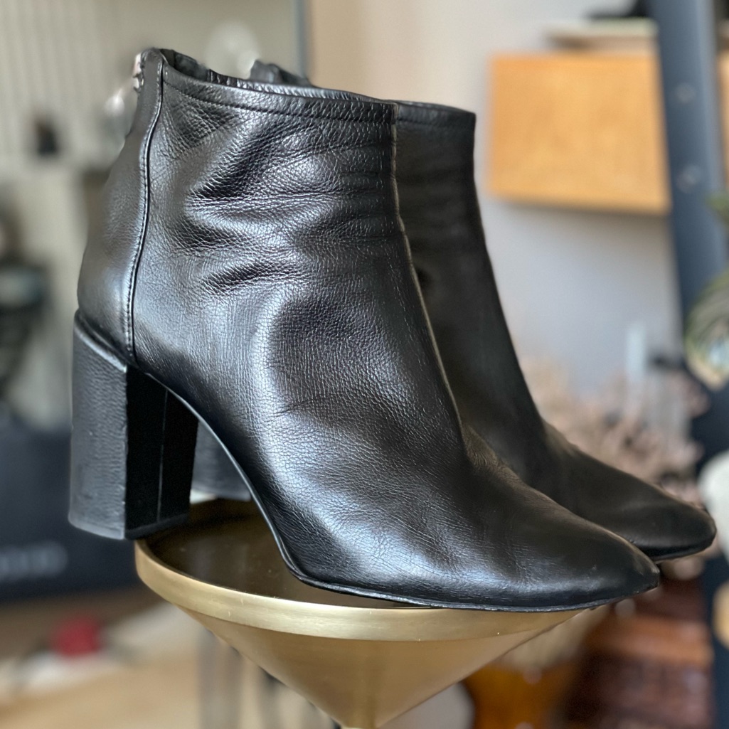 Via Spiga Leather Heel Ankle Booties
